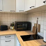 Quiet Apartment, Trendy Gruenerlokka