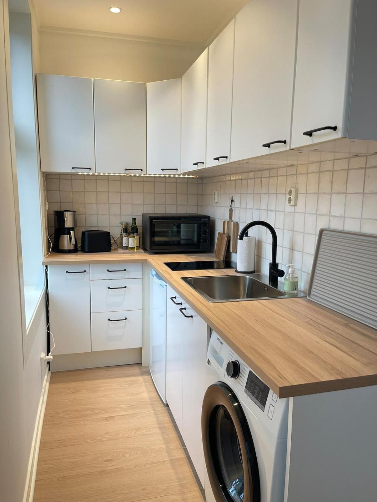 Quiet Apartment, Trendy Gruenerlokka