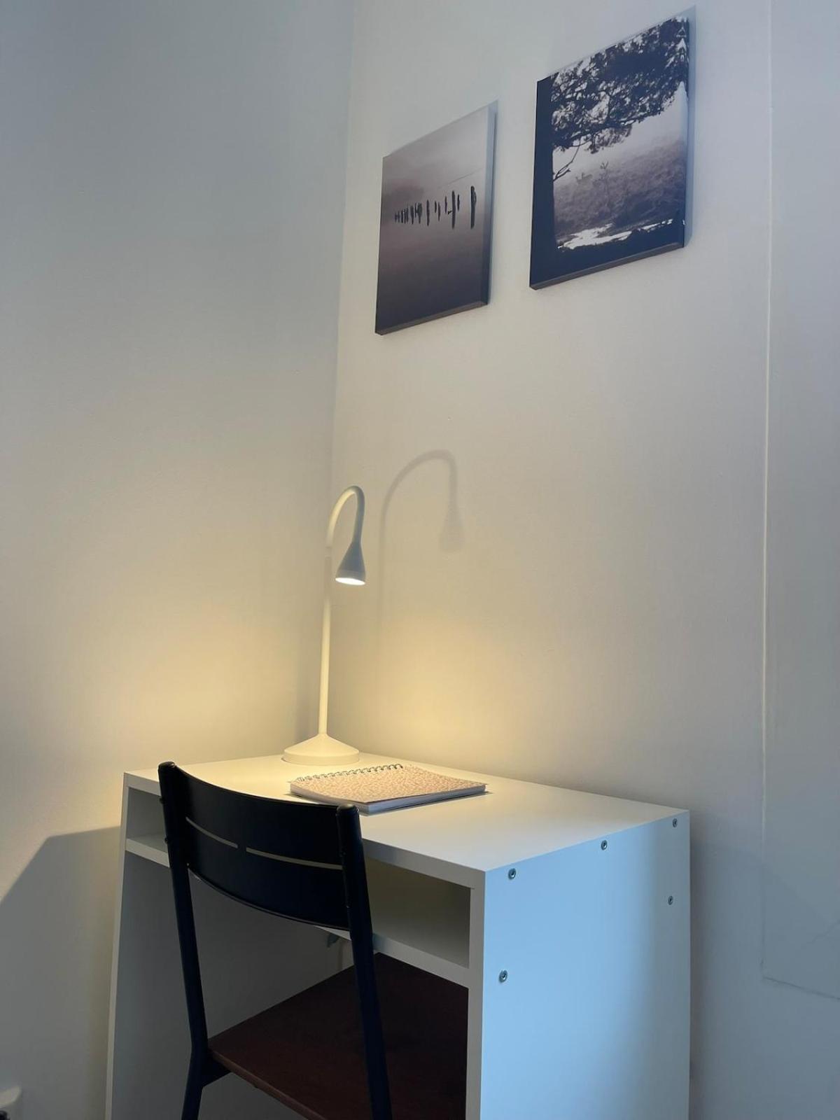 Quiet Apartment, Trendy Gruenerlokka Apartamento Oslo